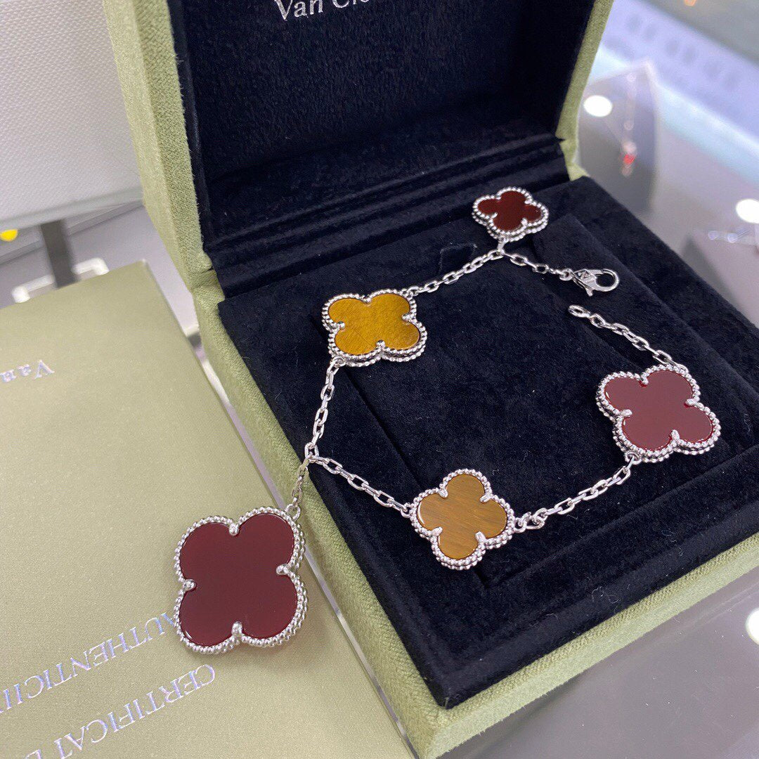 Mystic CLOVER 5 MOTIFS SIVLER CARNELIAN TIGER EYE BRACELET