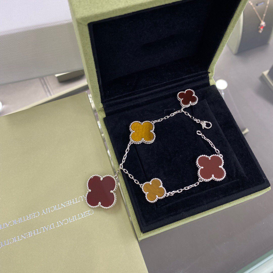 Mystic CLOVER 5 MOTIFS SIVLER CARNELIAN TIGER EYE BRACELET