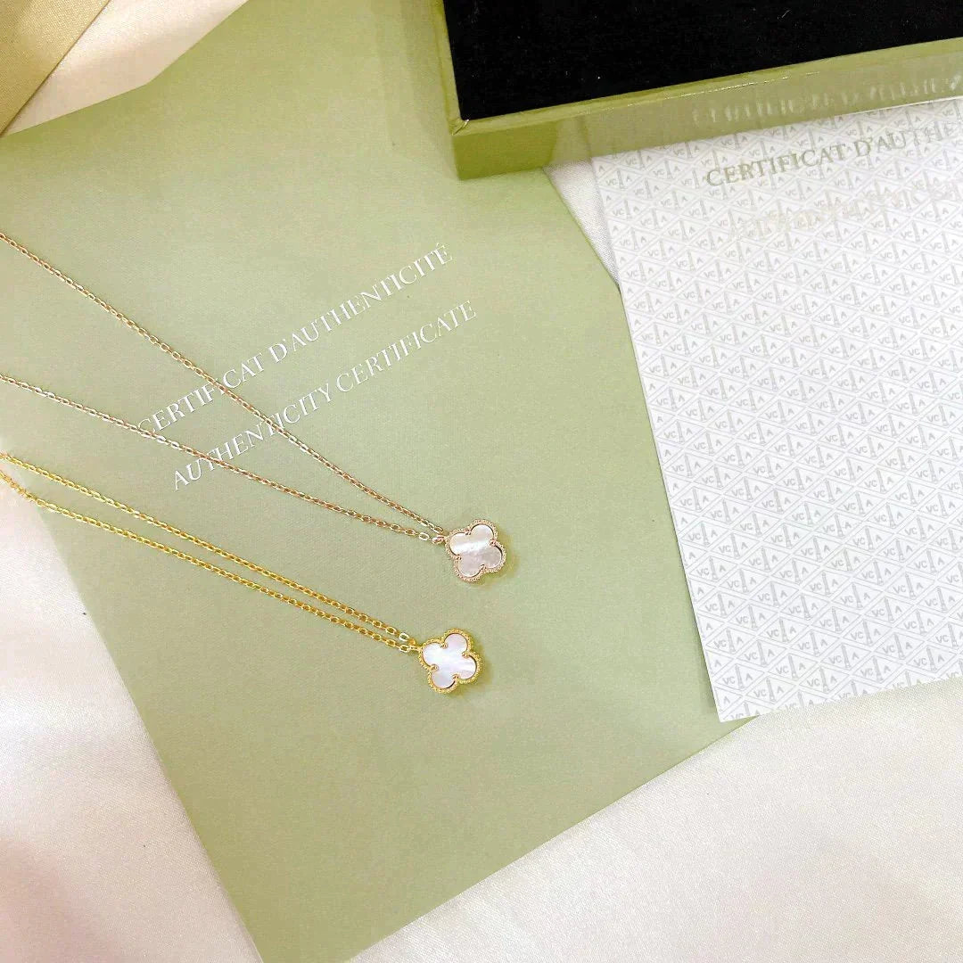 Mystic CLOVER MINI 9.5MM WHITE MOTHER-OF-PEARL NECKLACE