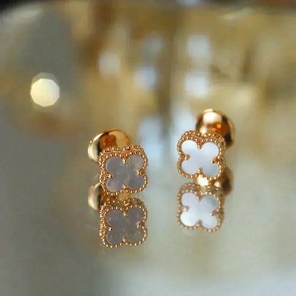 Mystic CLOVER MINI 9.5MM WHITE MOP EARRINGS