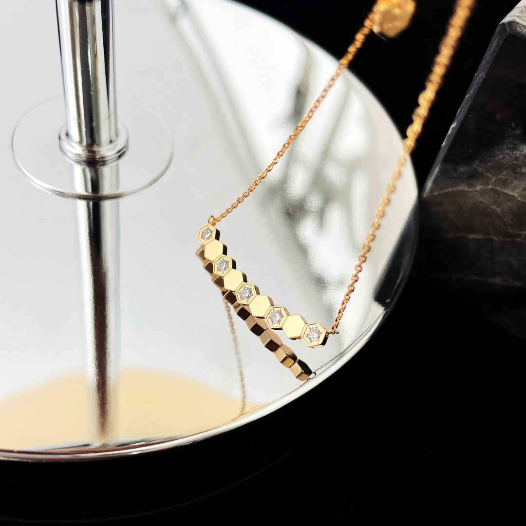 Mystic BEE MY LOVE DIAMOND NECKLACE