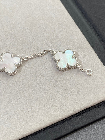 [Mystic ]New CLOVER WHITE PEARL MOP 5 MOTIF BRACELET COLLECTION