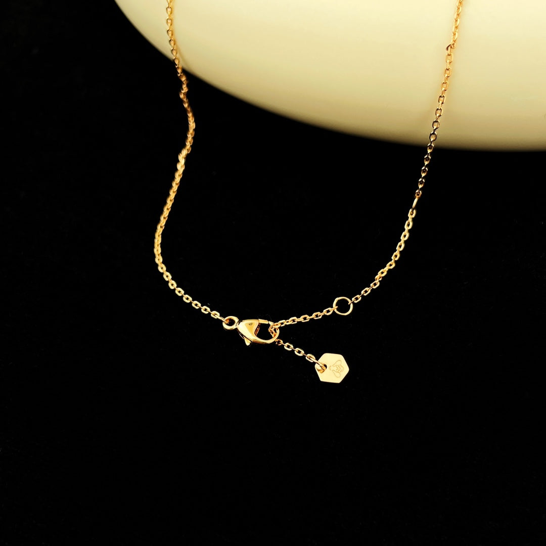 Mystic BEE MINI PEDANT DIAMOND NECKLACE