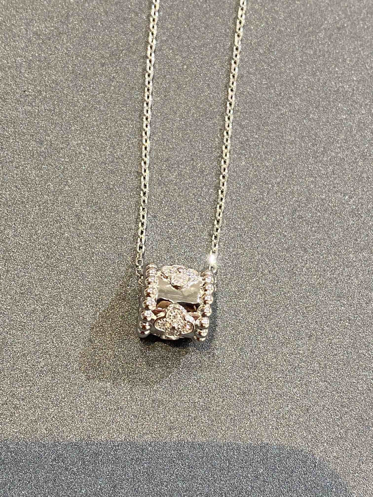 Mystic PERLEE PEDANT SIVLER DIAMOND NECKLACE