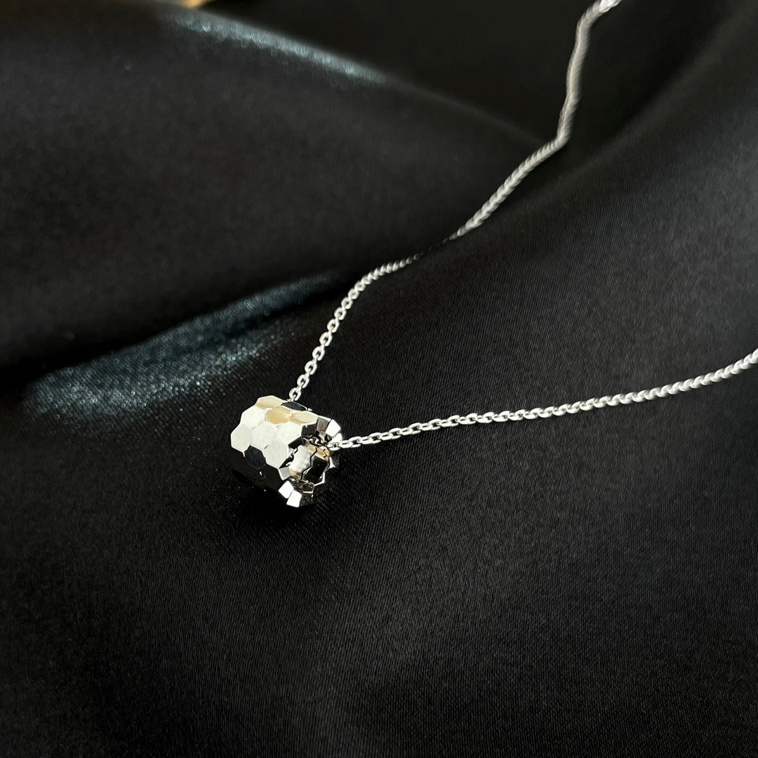 Mystic BEE MINI NECKLACE