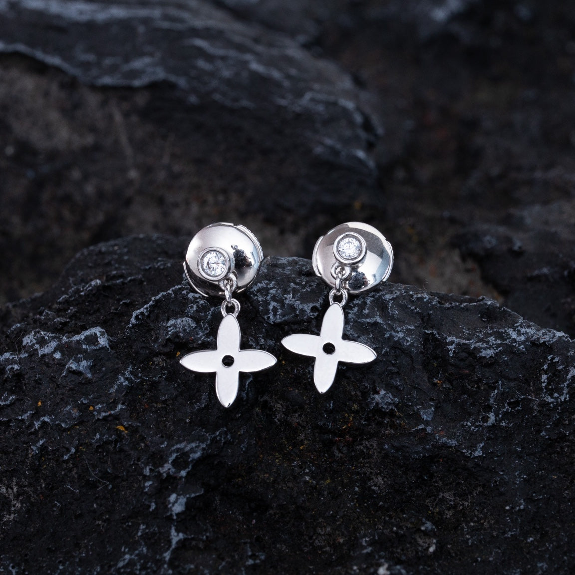 Mystic VIDYLLE SILVER DIAMOND MINI DROP EARRINGS