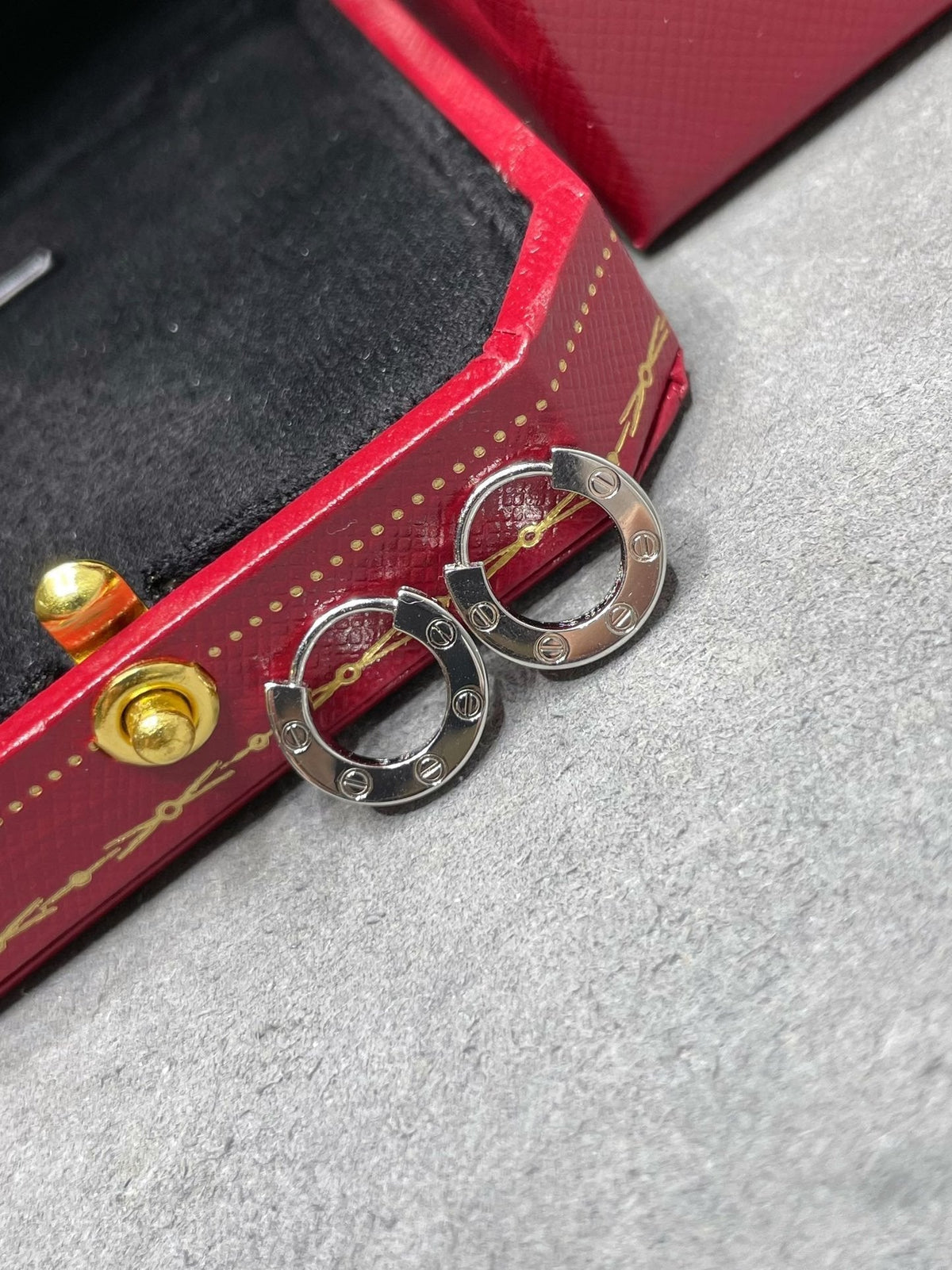 Mystic LOVE MINI EARRINGS
