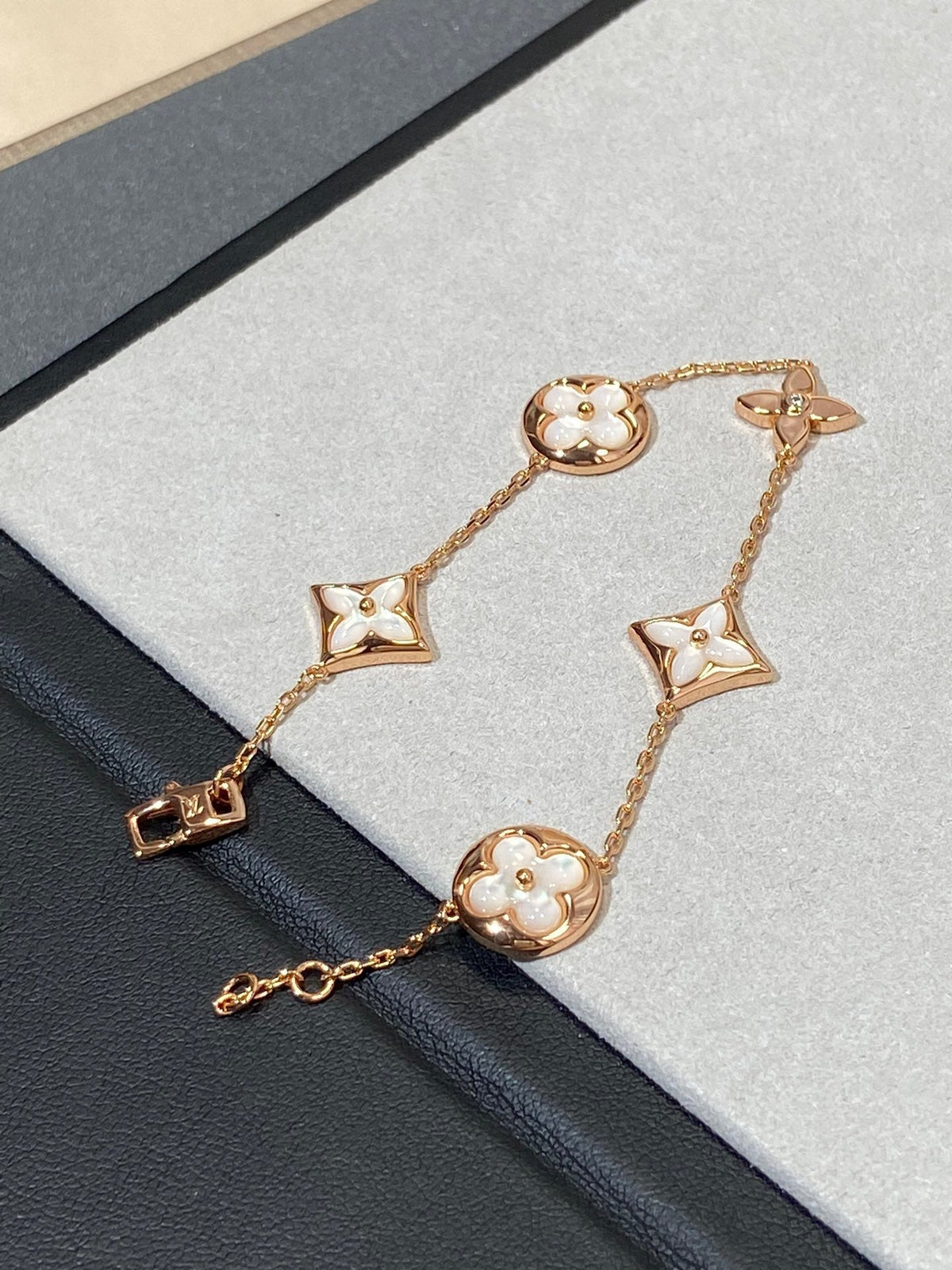 Mystic STAR AND SUN 5 MOTIF MOP PINK GOLD BRACELET