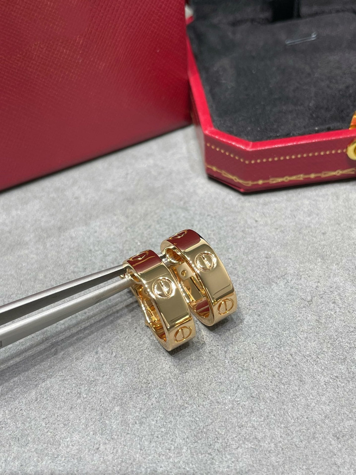 Mystic LOVE 5.5MM EARRINGS