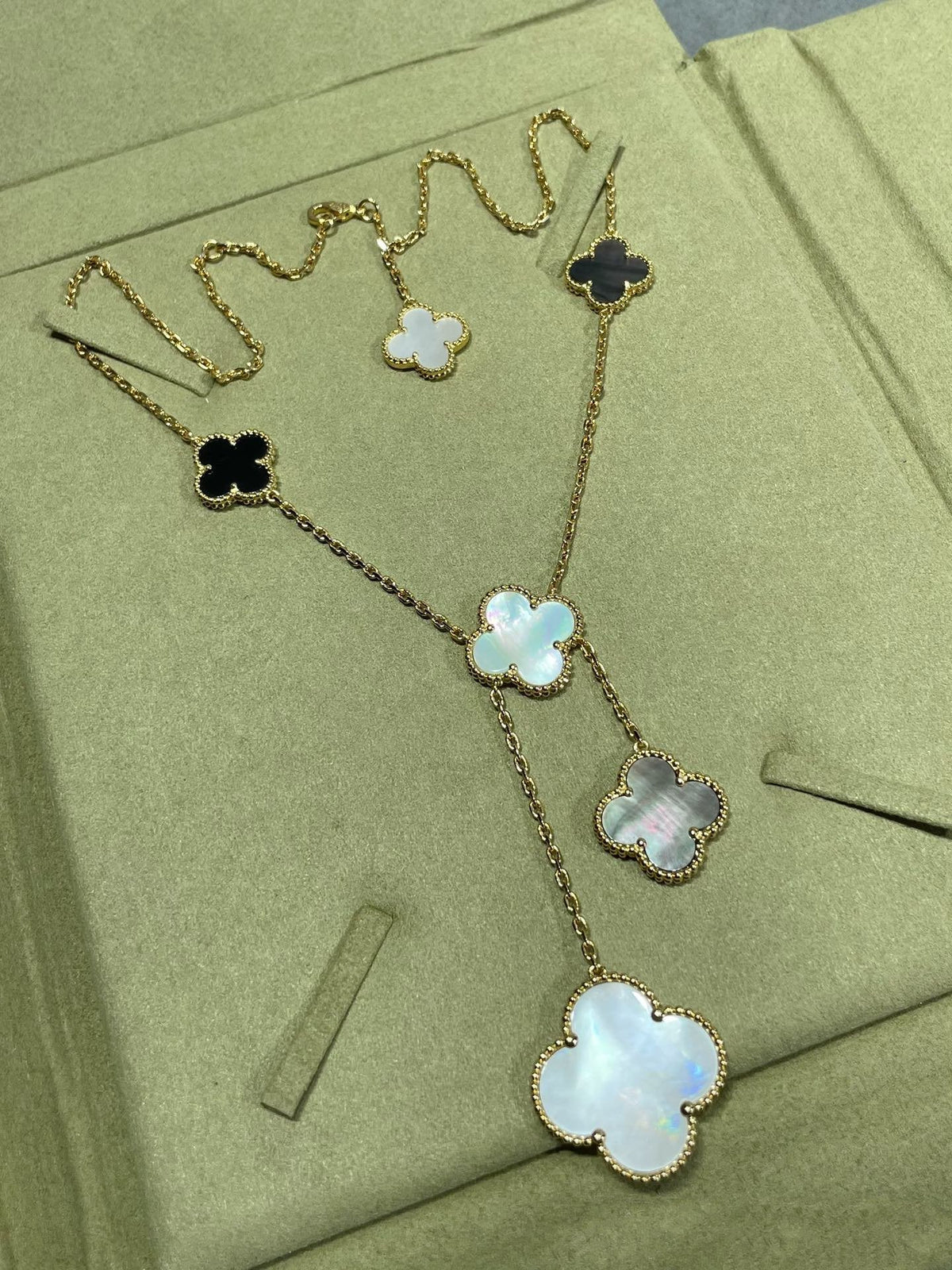 Mystic CLOVER 6 MOTIF MOP ONYX GOLD NECKLACE