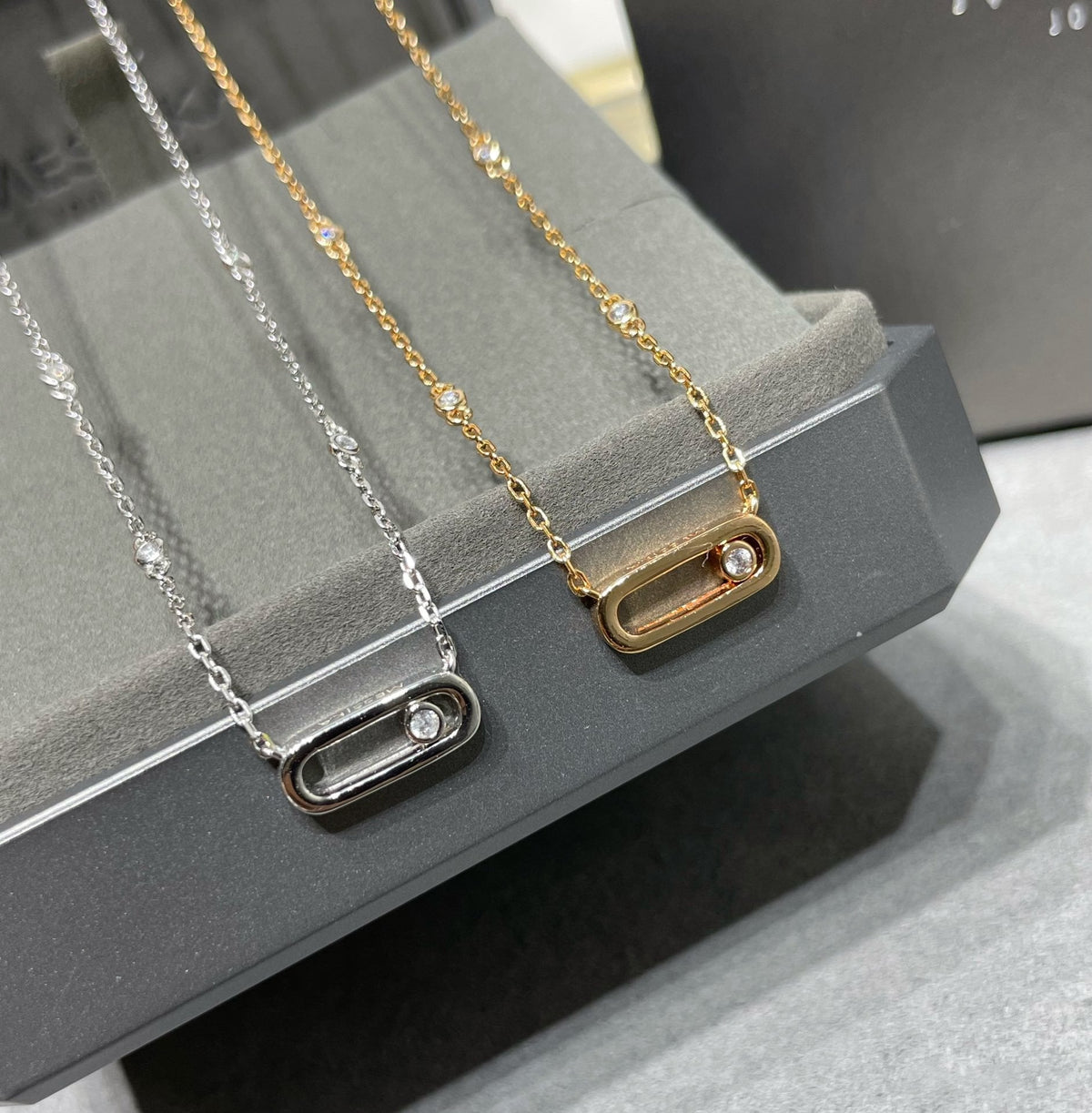 [Mystic]MOVE UNO DIAMOND NECKLACE