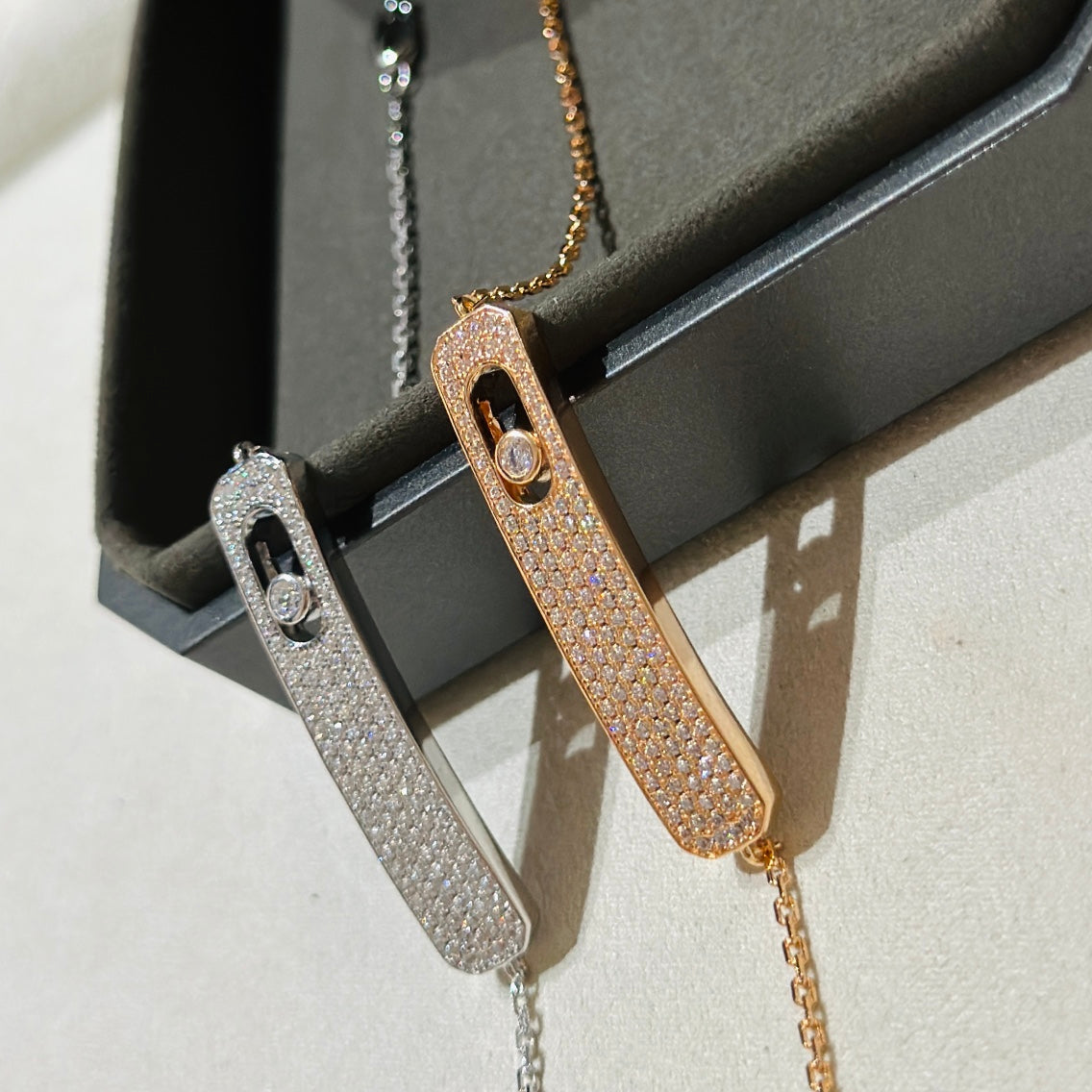 [Mystic]MOVE CLASSIQUE DIAMOND PAVED BRACELET