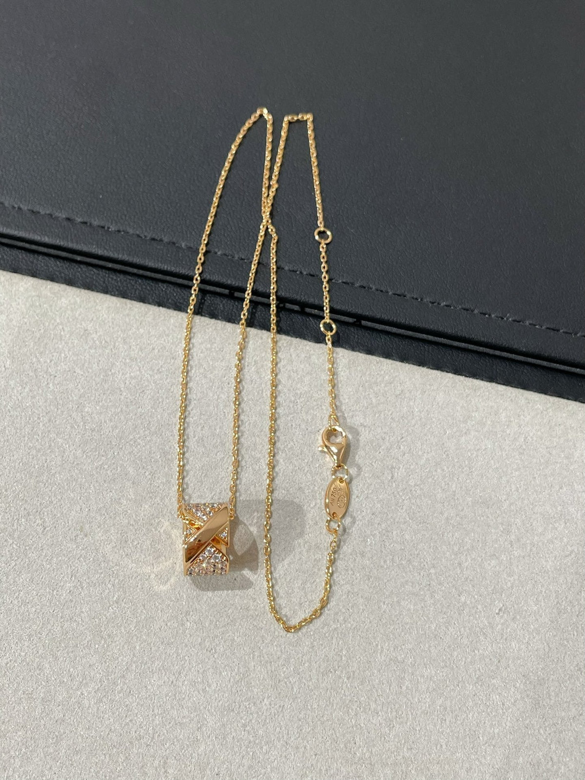 Mystic LIENS EVIDENCE DIAMOND PAVED NECKLACE