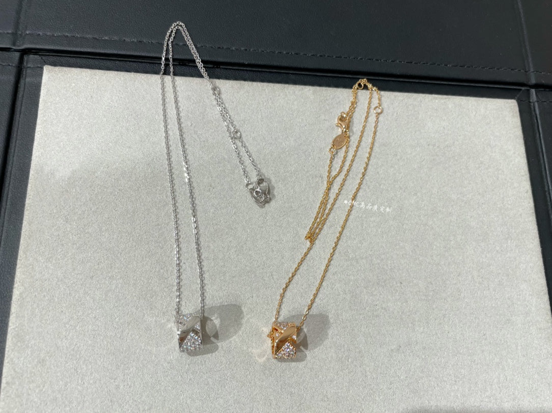 Mystic LIENS EVIDENCE DIAMOND PAVED NECKLACE