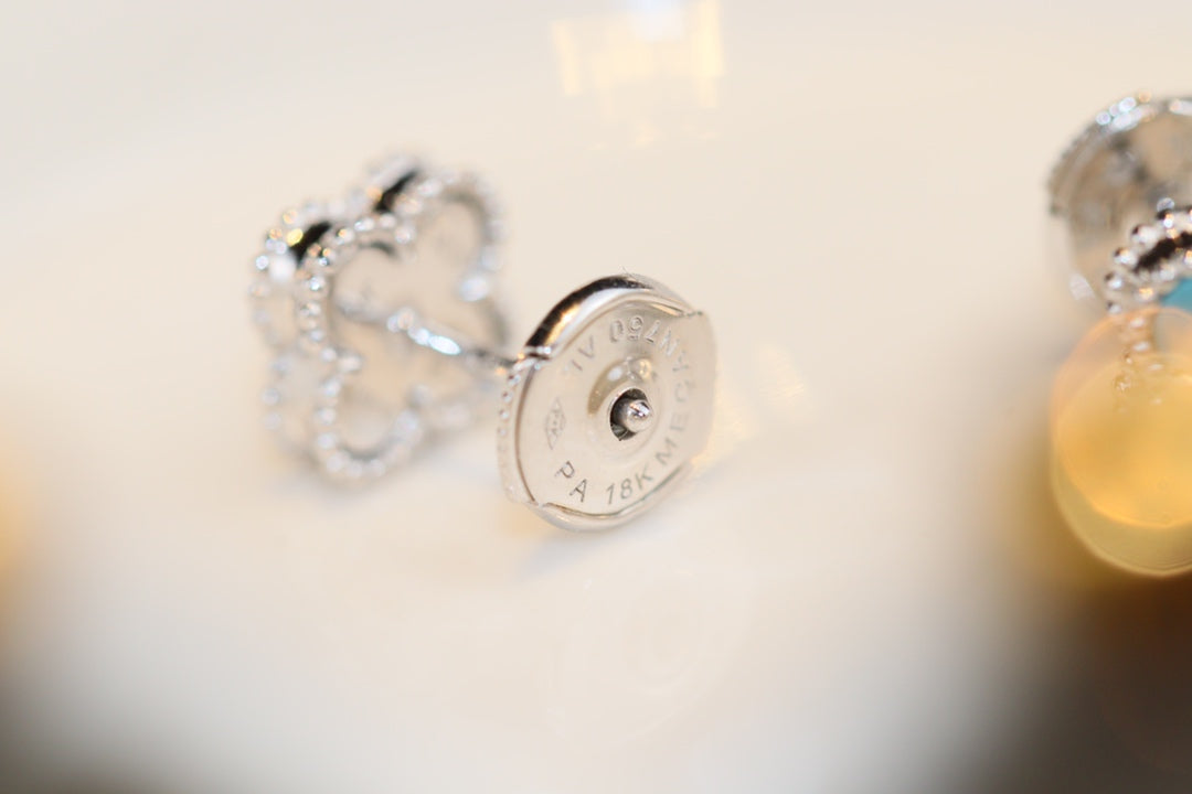 Mystic CLOVER MINI TURQUOISE SILVER STUD EARRINGS