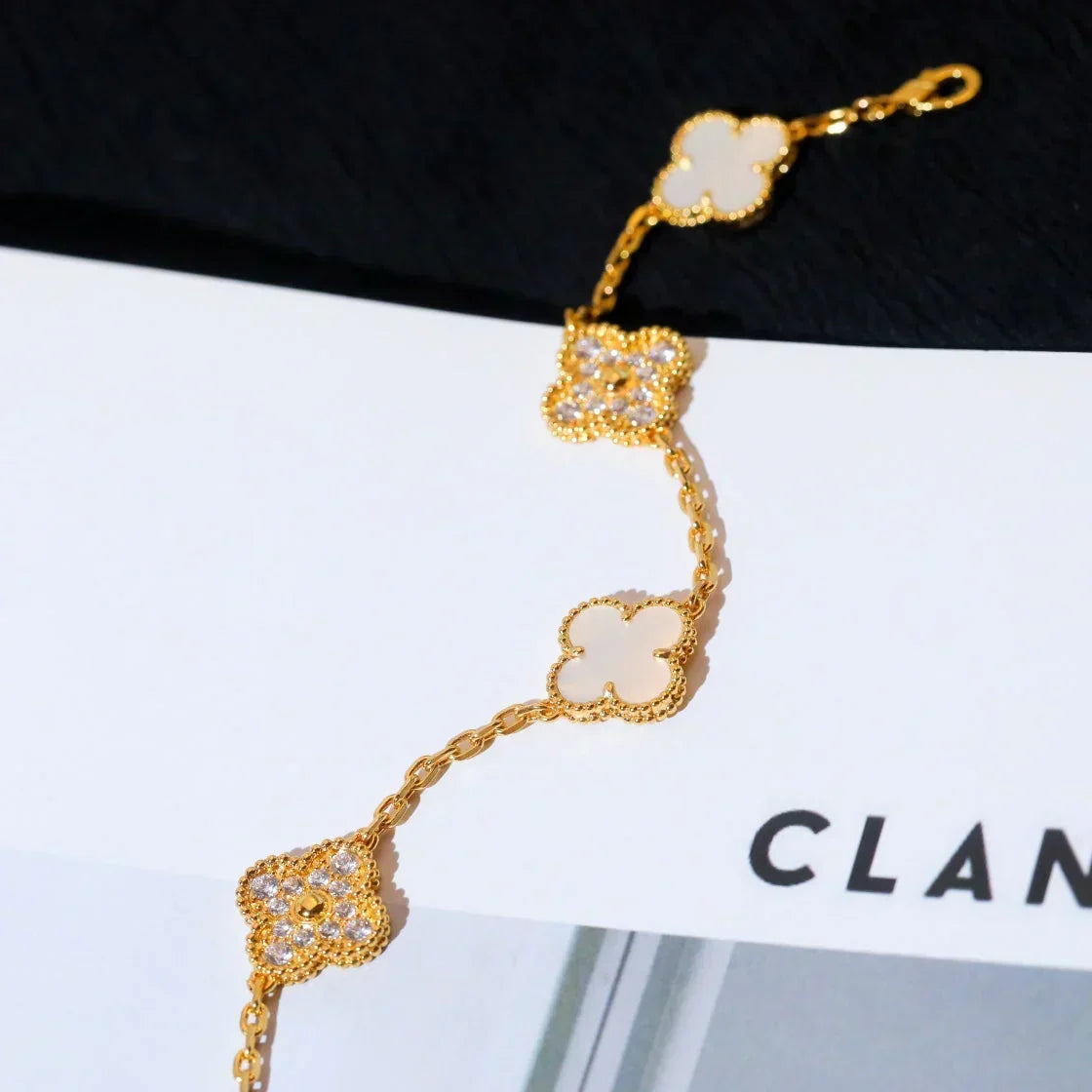 [Mystic ]New CLOVER WHITE PEARL MOP 5 MOTIF BRACELET COLLECTION