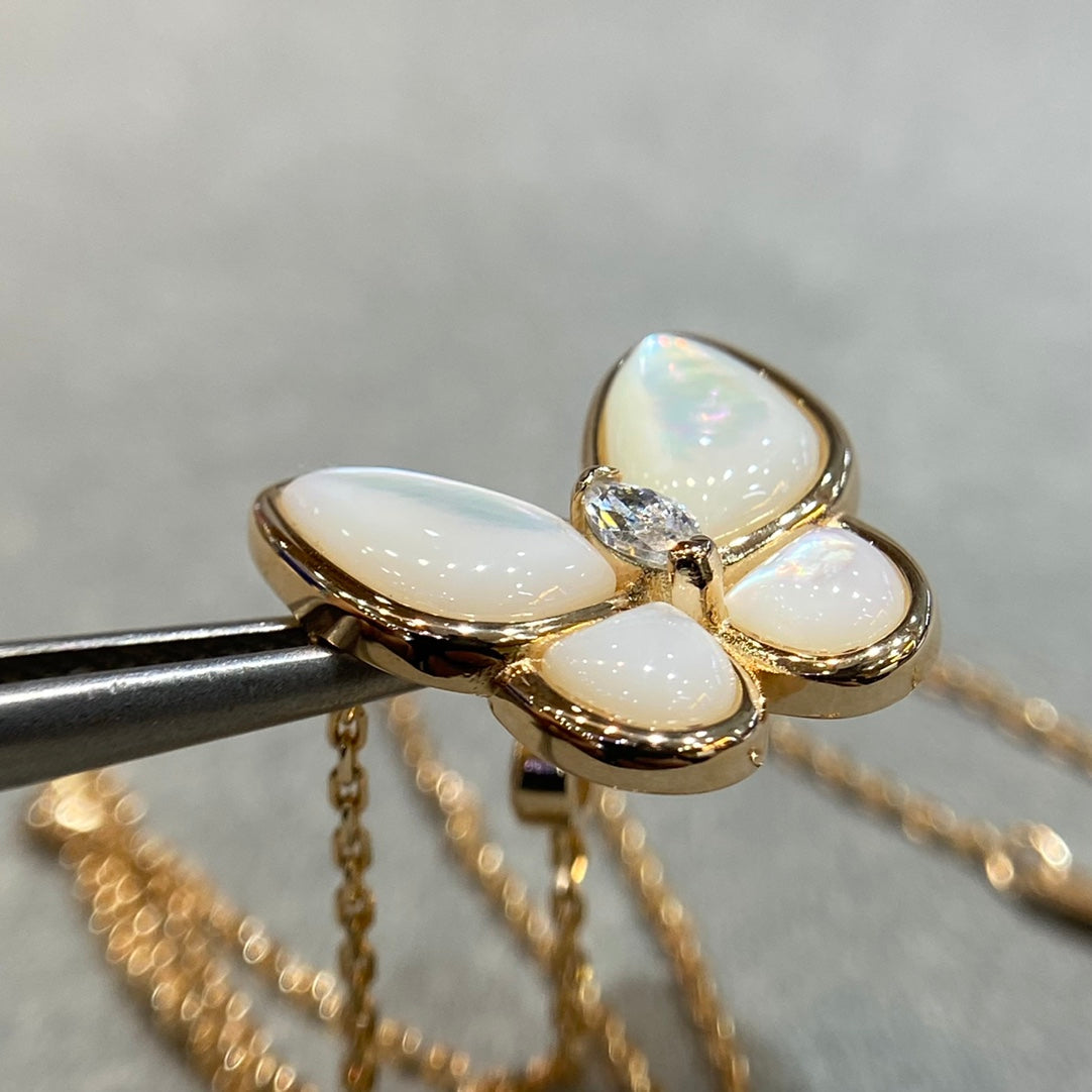 Mystic BUTTERFLY MOP DIAMOND NECKLACE
