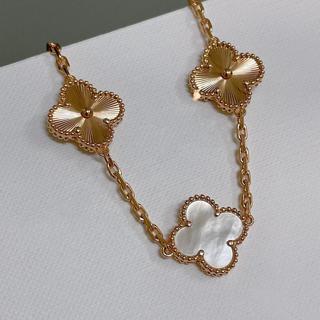 [Mystic ]New CLOVER WHITE PEARL MOP 5 MOTIF BRACELET COLLECTION
