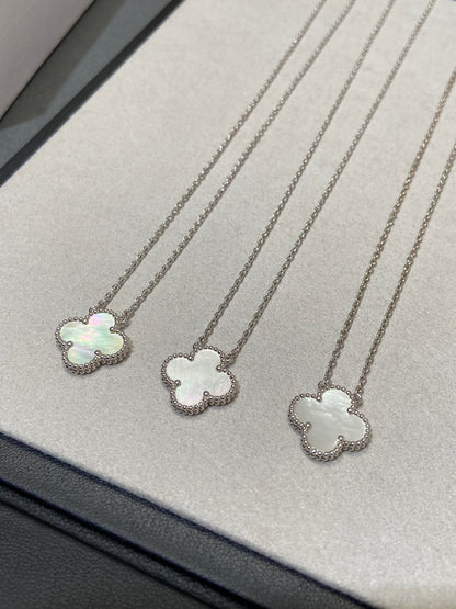 Mystic CLOVER MEDIUM SILVER WHITE MOP NECKLACE