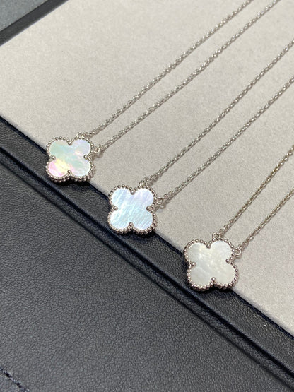 Mystic CLOVER MEDIUM SILVER WHITE MOP NECKLACE