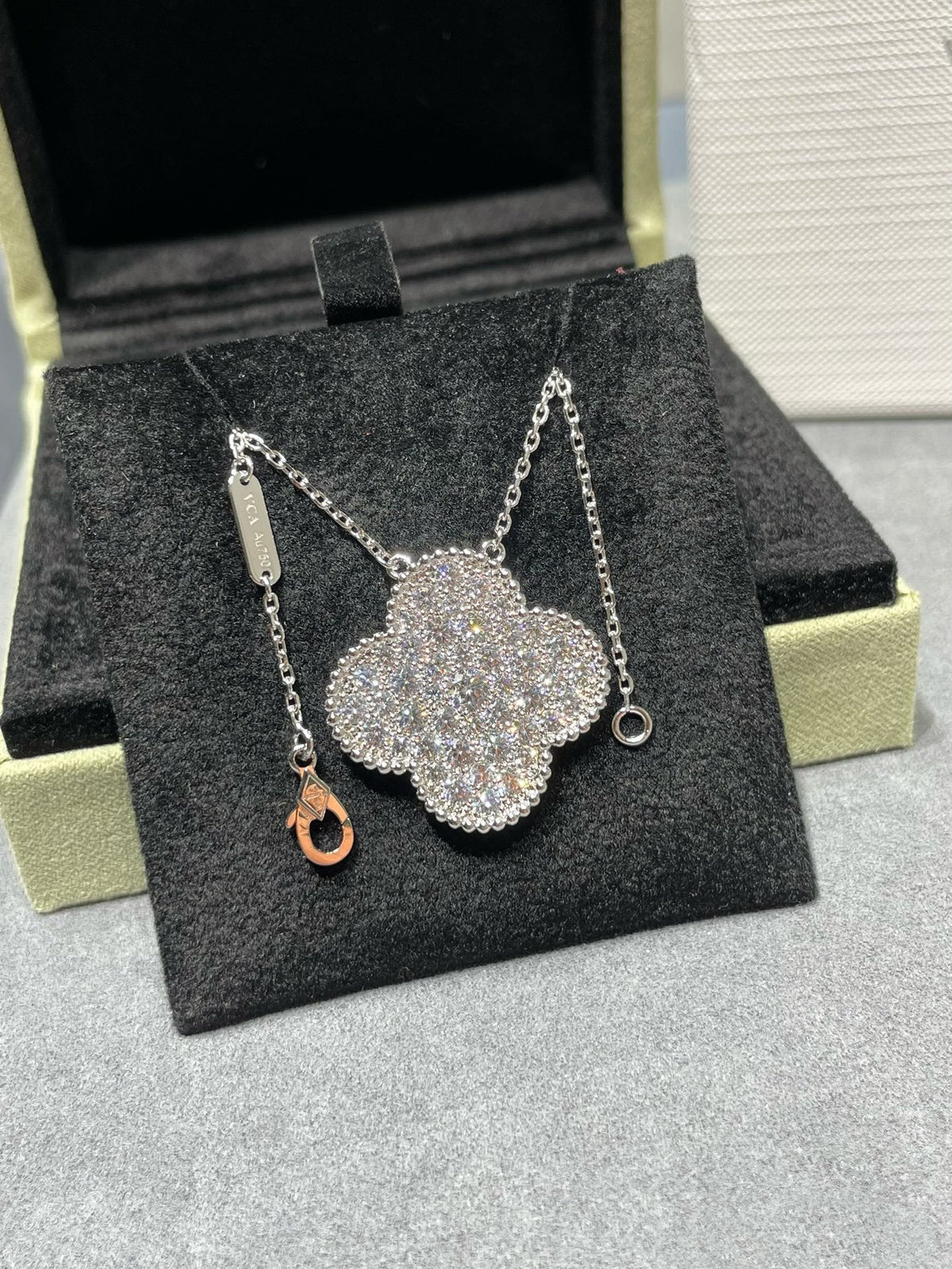 Mystic CLOVER 25MM LARGE PENDANT DIAMOND PAVED SILVER NECKLACE