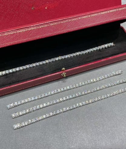 [Mystic ]TENNIS BRACELET WITH FULL DIAMOND SETTING