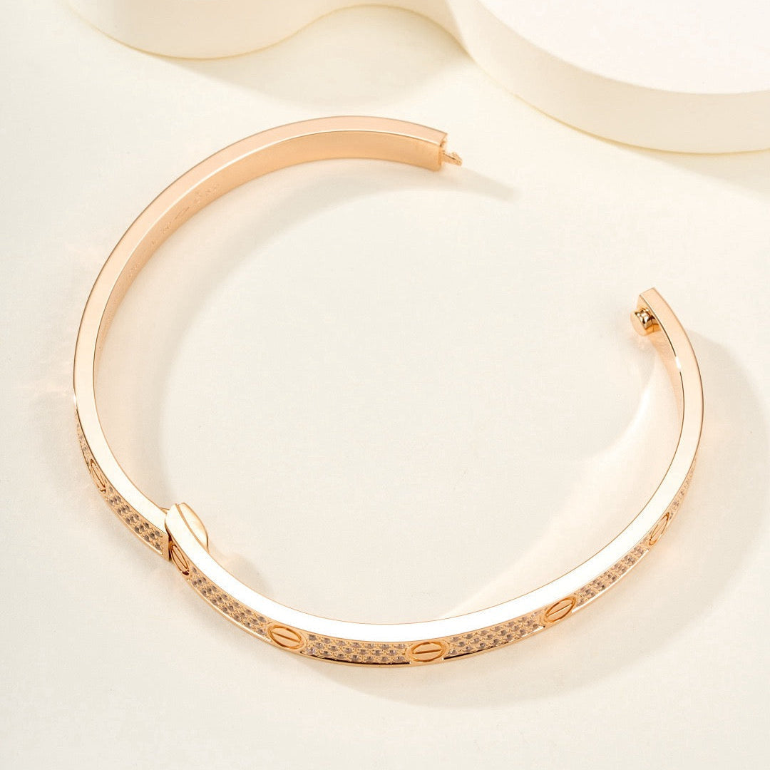 Mystic LOVE BRACELET 4.8MM DIAMOND-PAVED