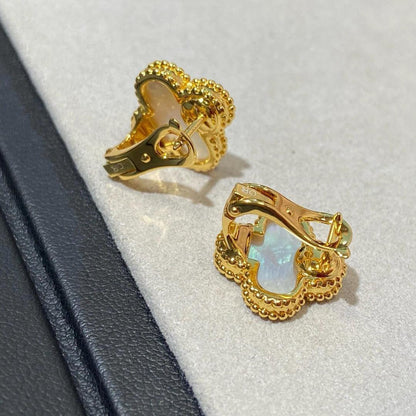 [Mystic ] CLOVER LARGE (20mm) 1 MOTIFS WHITE MOP STUD EARRINGS