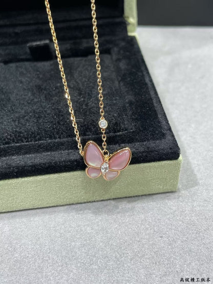 [Mystic ] BUTTERFLY PINK MOTHER-OF-PEARL DIAMOND NECKLACE