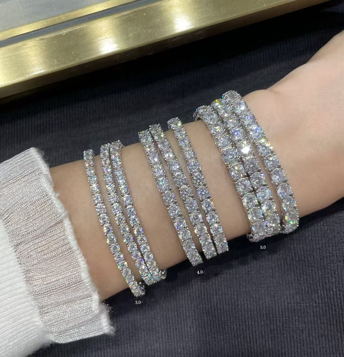 [Mystic ]TENNIS BRACELET WITH FULL DIAMOND SETTING