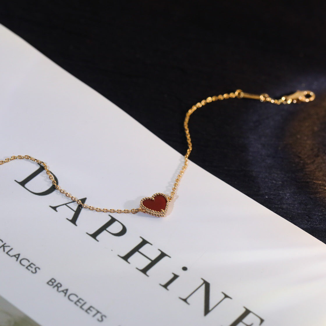 Mystic HEART-SHAPED  CARNELIAN SINGLE FLOWER BRACELET