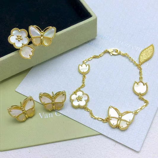 [Mystic ] 26 NEW CLOVER LUCKY LIGHT YELLOW AND WHITE SET