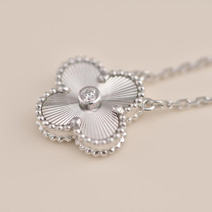 Mystic CLOVER  15MM DIAMOND LASER NECKLACE SILVER