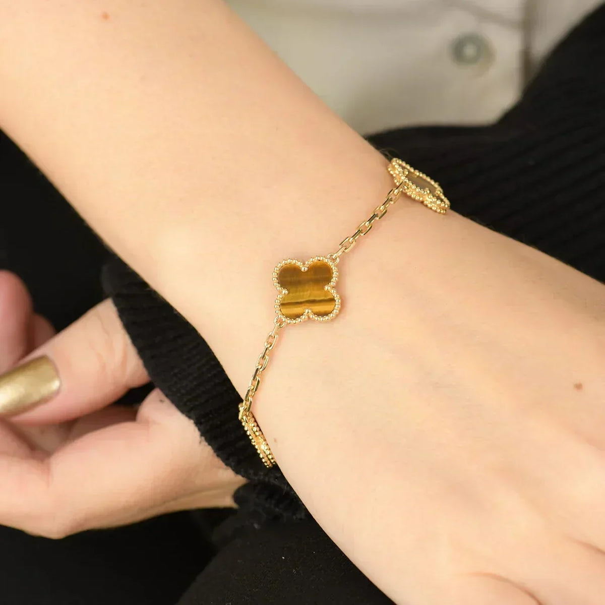 [Mystic ]New  CLOVER 5 MOTIFS TIGER EYE BRACELET COLLECTION