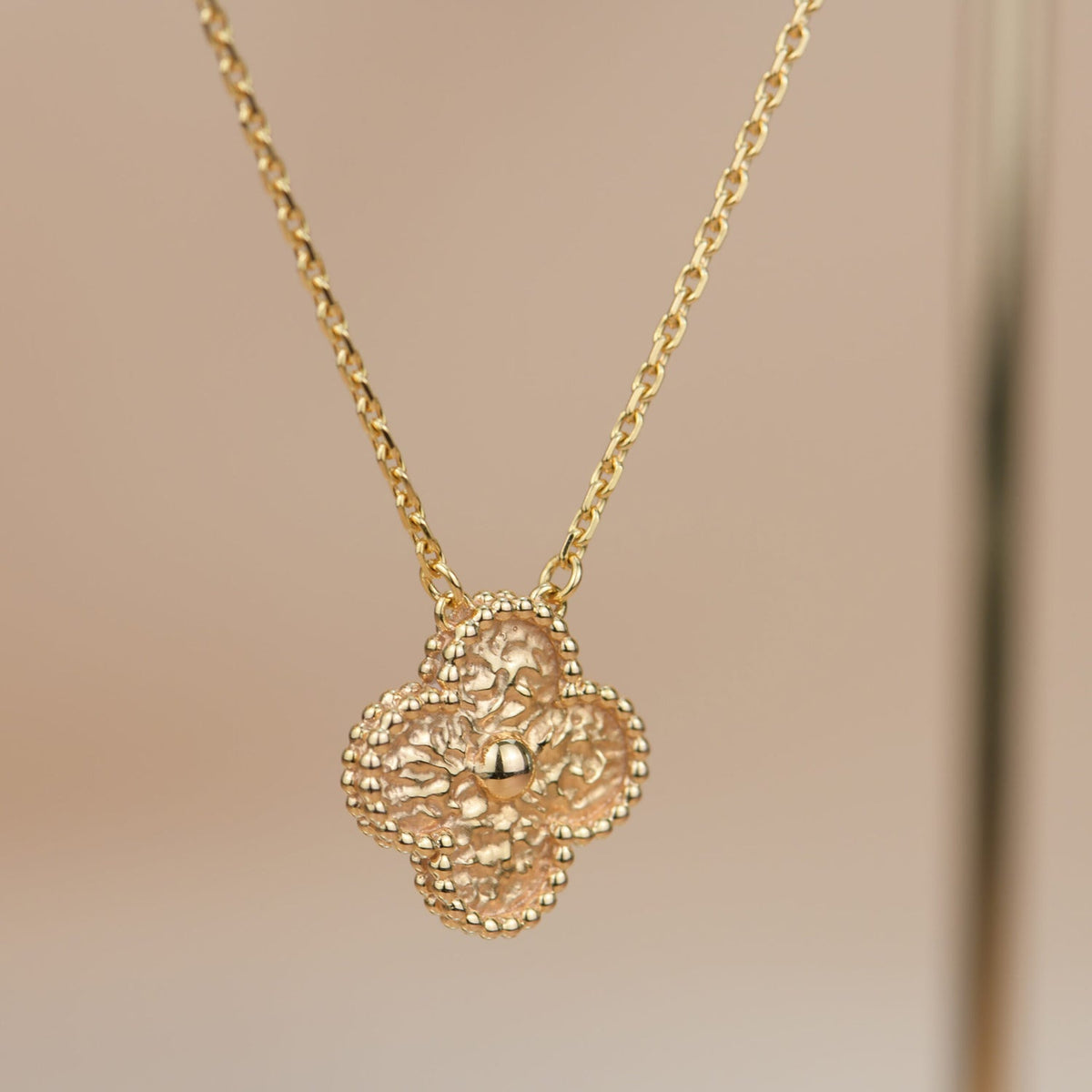 Mystic CLOVER 15MM  BRONZING NECKLACE