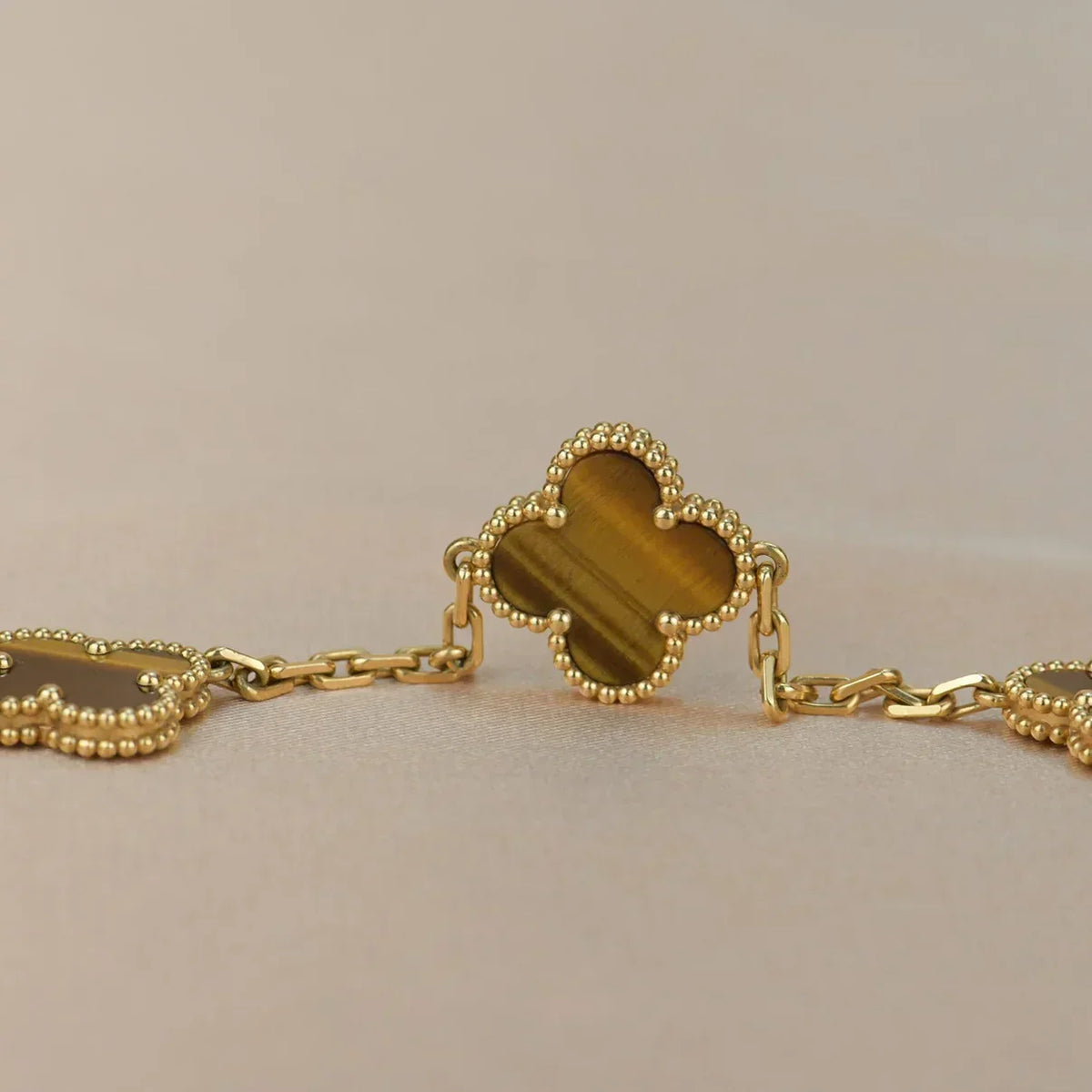 [Mystic ]New  CLOVER 5 MOTIFS TIGER EYE BRACELET COLLECTION