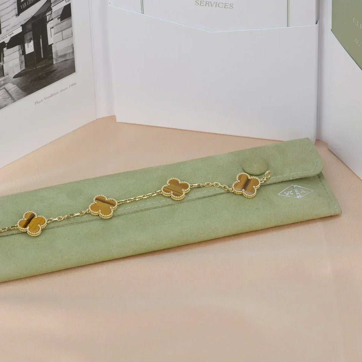 [Mystic ]New  CLOVER 5 MOTIFS TIGER EYE BRACELET COLLECTION