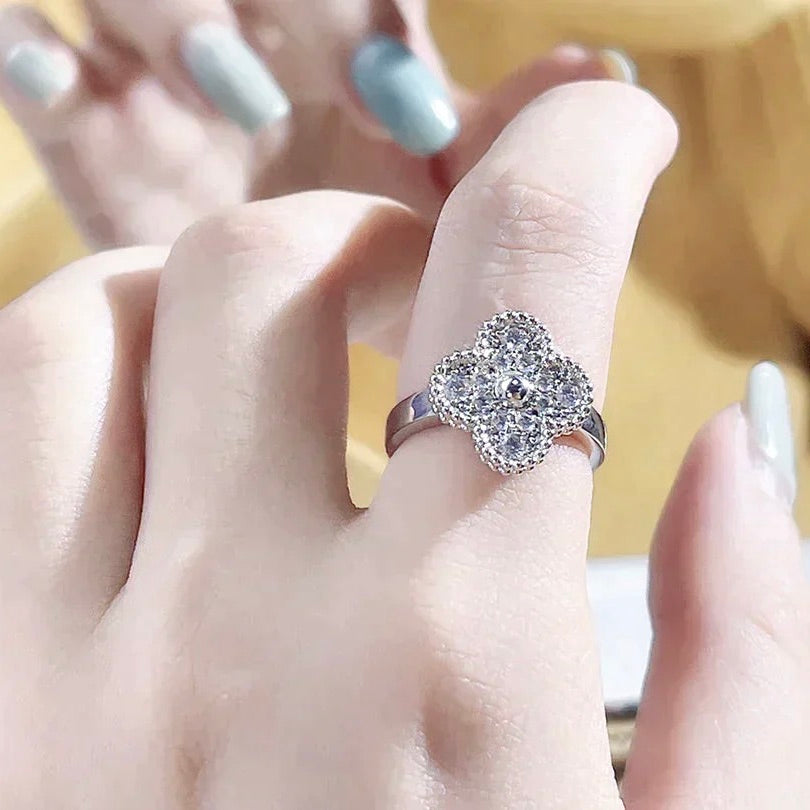 Mystic CLOVER DIAMOND RING