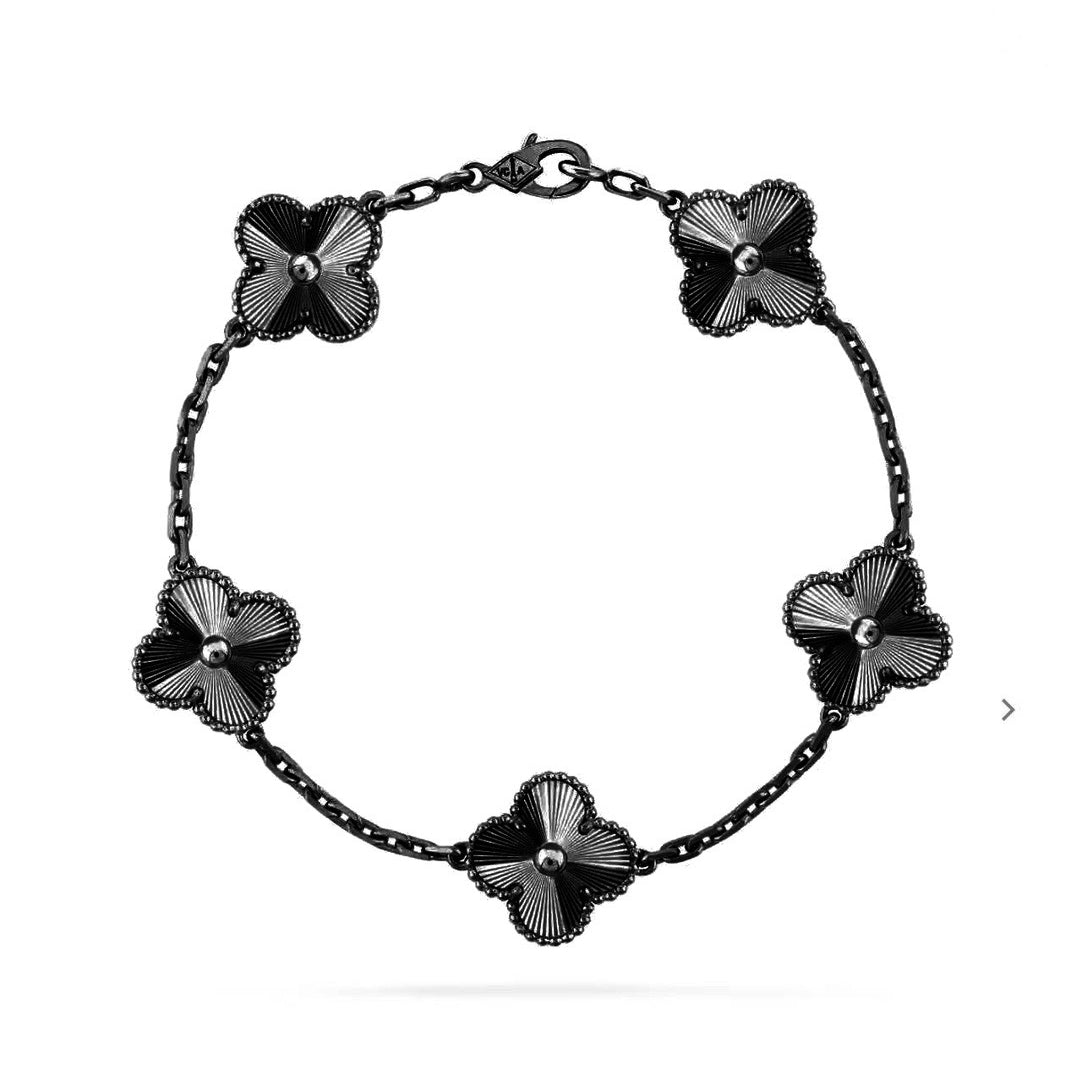 [Mystic ]New CLOVER 5 MOTIF BLACK BRACELET