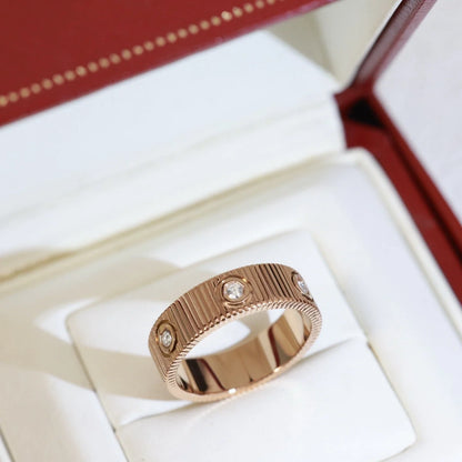 Mystic NEW MODEL LOVE 6.5 MM RING ，6 DIAMONDS