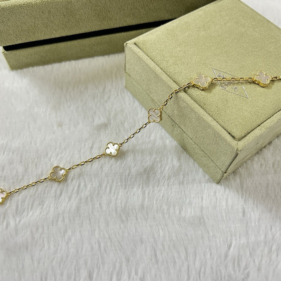 [Mystic ]CLOVER 6 MOTIF WHITE MOP BRACELET