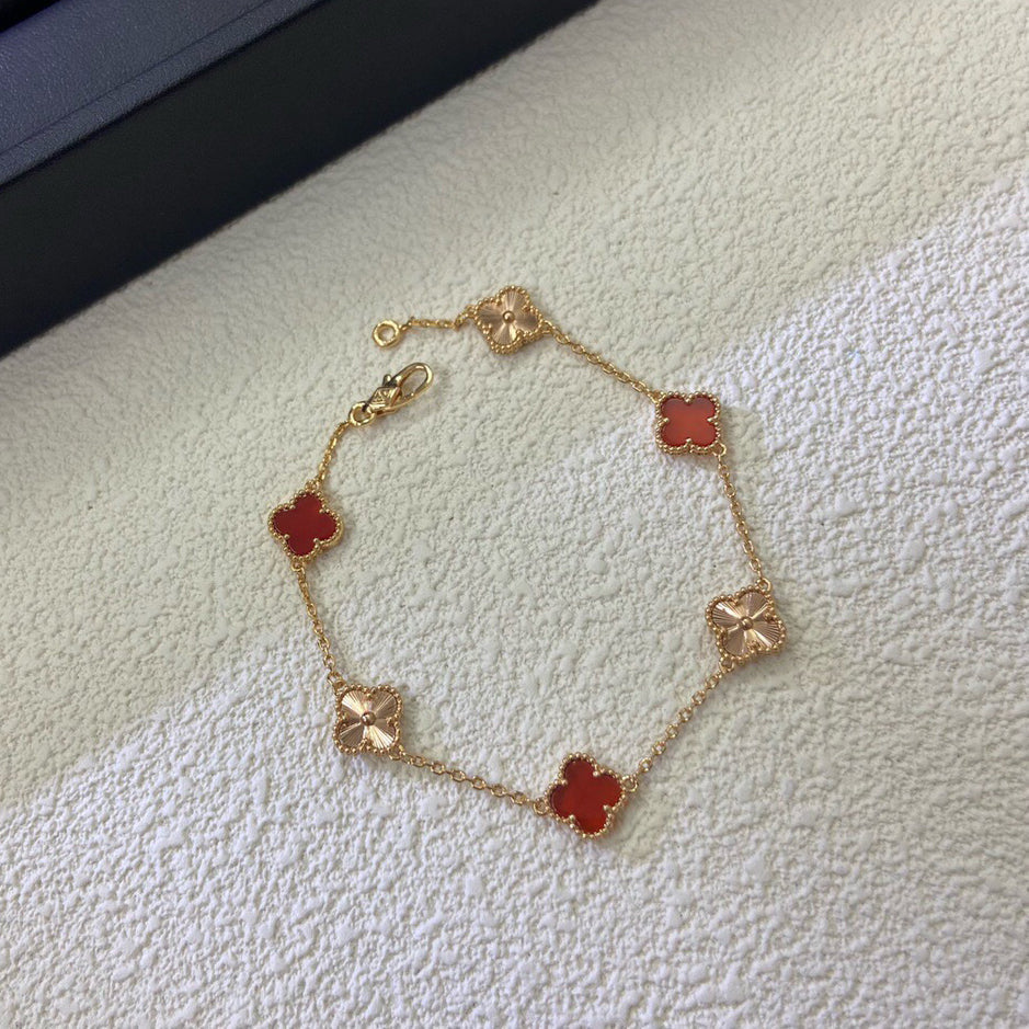 [Mystic ]CLOVER 6 MOTIF RED AGATE LASER BRACELET