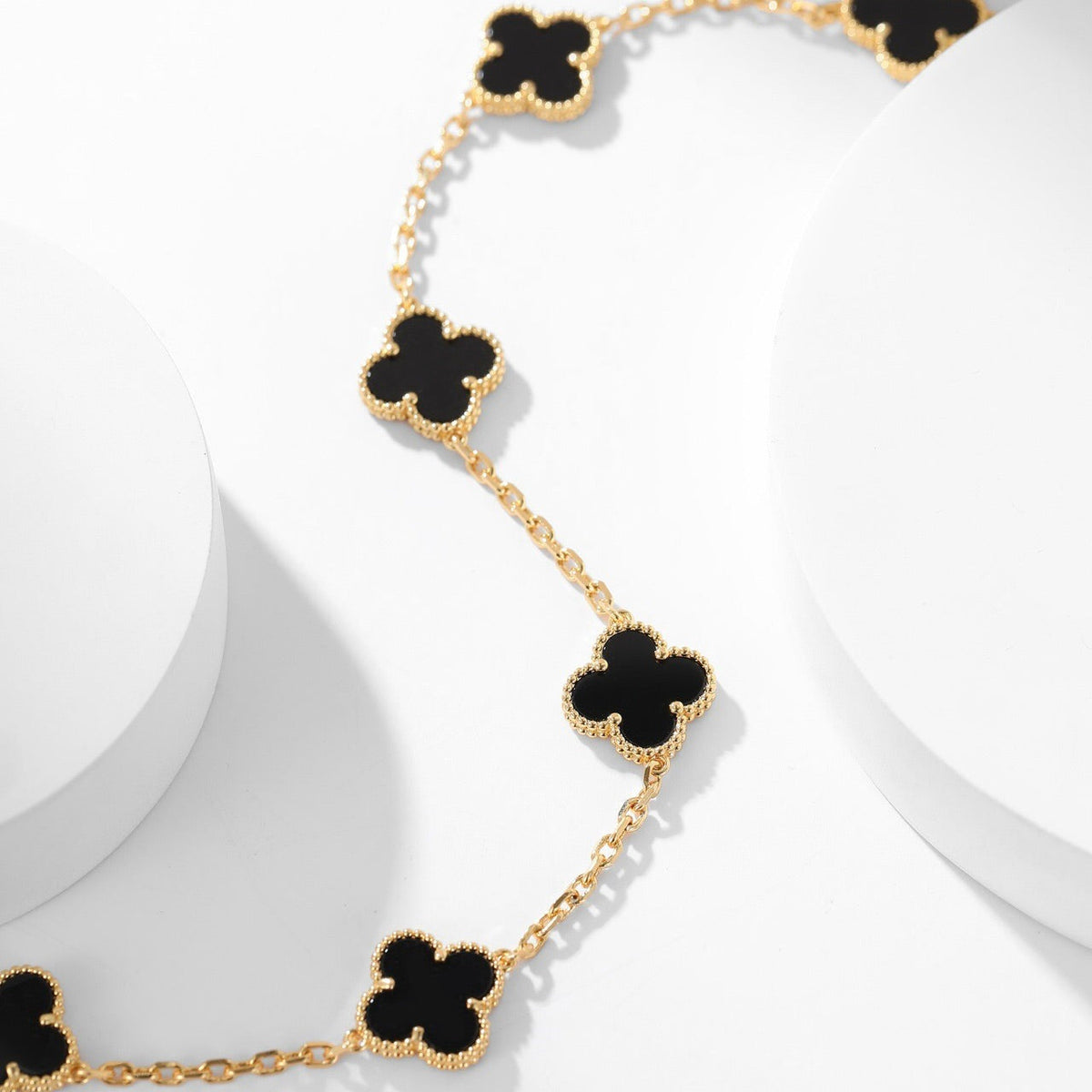 Mystic CLOVER 10 MOTIFS ONYX NECKLACE