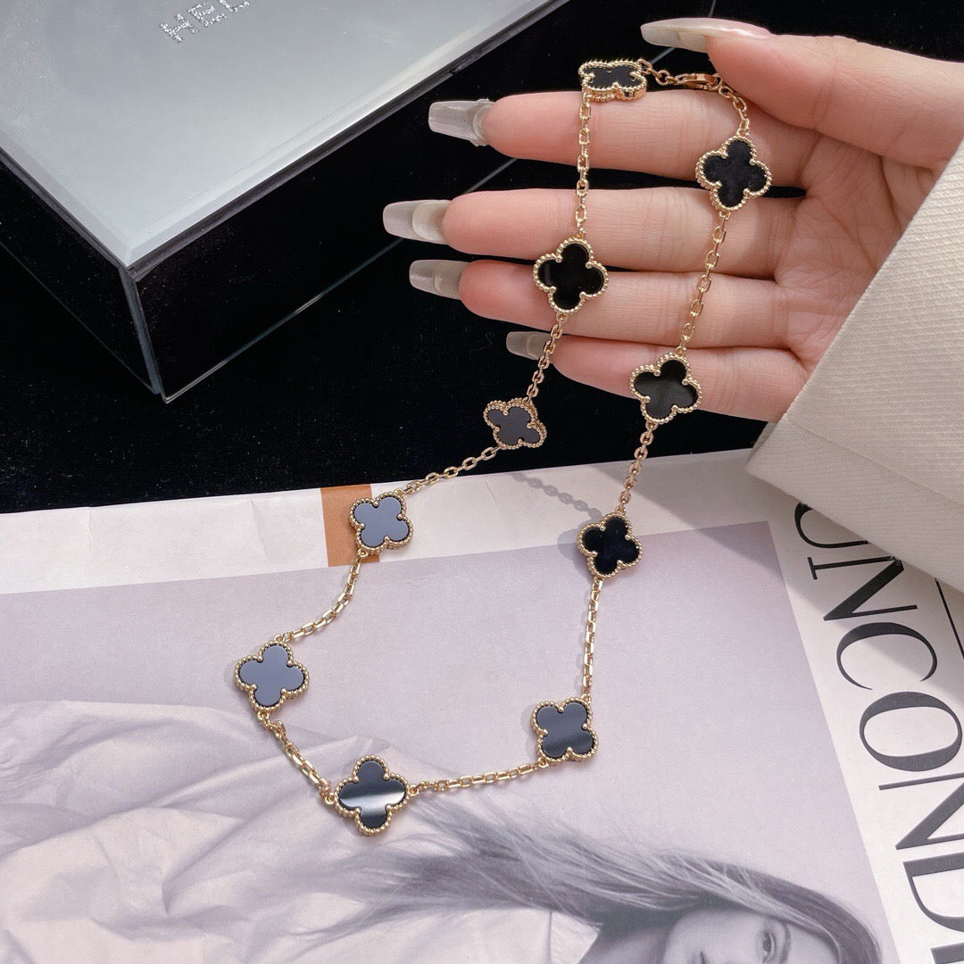 Mystic CLOVER 10 MOTIFS ONYX NECKLACE