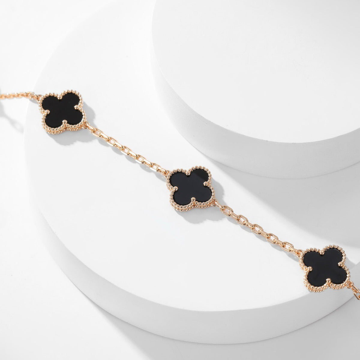 Mystic CLOVER 10 MOTIFS ONYX NECKLACE