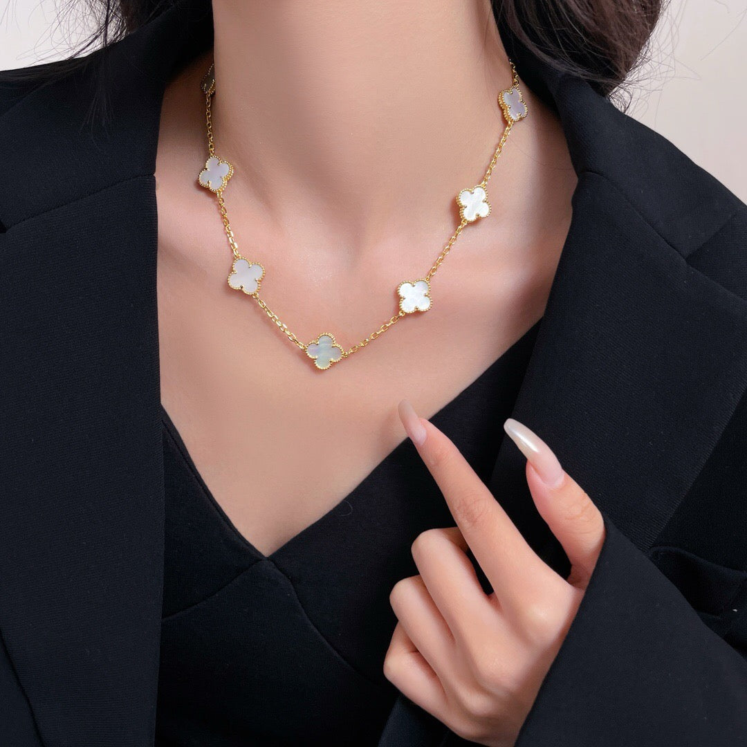 Mystic CLOVER 10 MOTIFS WHITE MOTHER OF PEARL NECKLACE