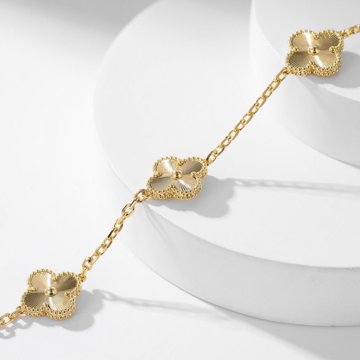 Mystic CLOVER 10 MOTIFS LASER NECKLACE