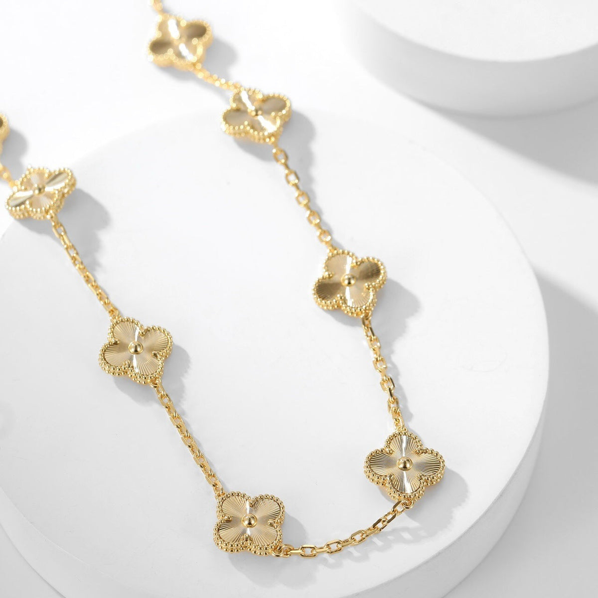 Mystic CLOVER 10 MOTIFS LASER NECKLACE