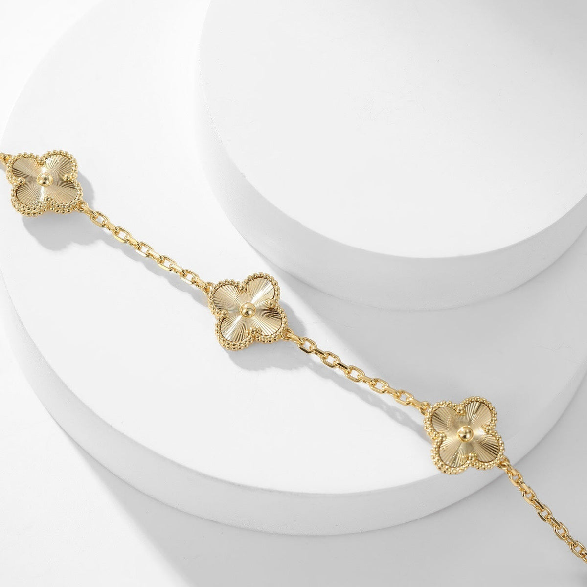Mystic CLOVER 10 MOTIFS LASER NECKLACE