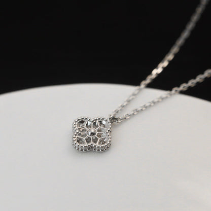 Mystic CLOVER MINI 9.5MM PENDANT DIAMOND NECKLACE
